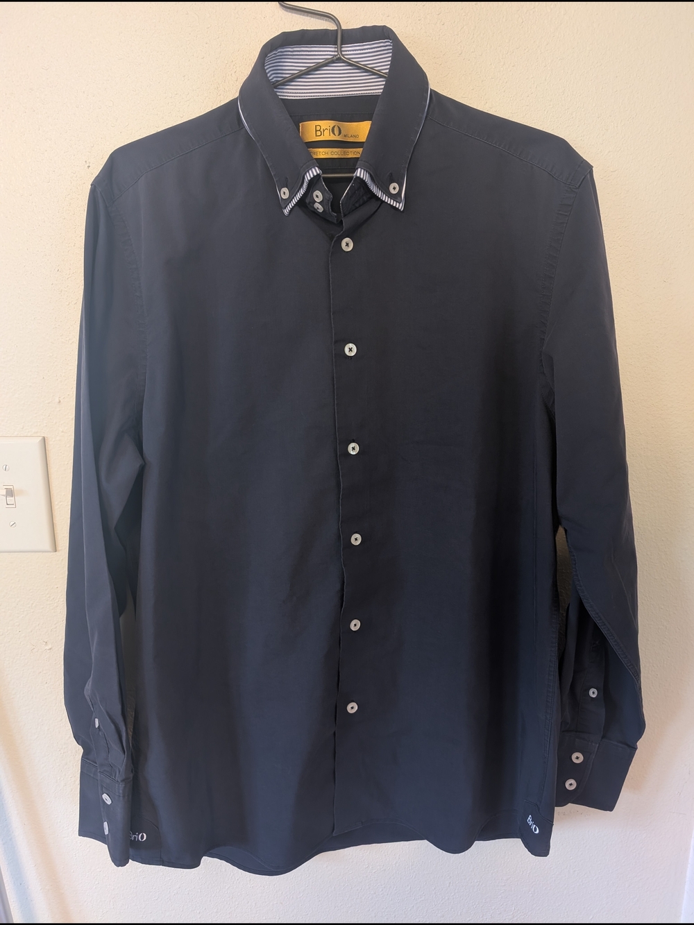 Brio Milano Men's Dark Navy Button-Down Shirt with Contrast Collar Trim L